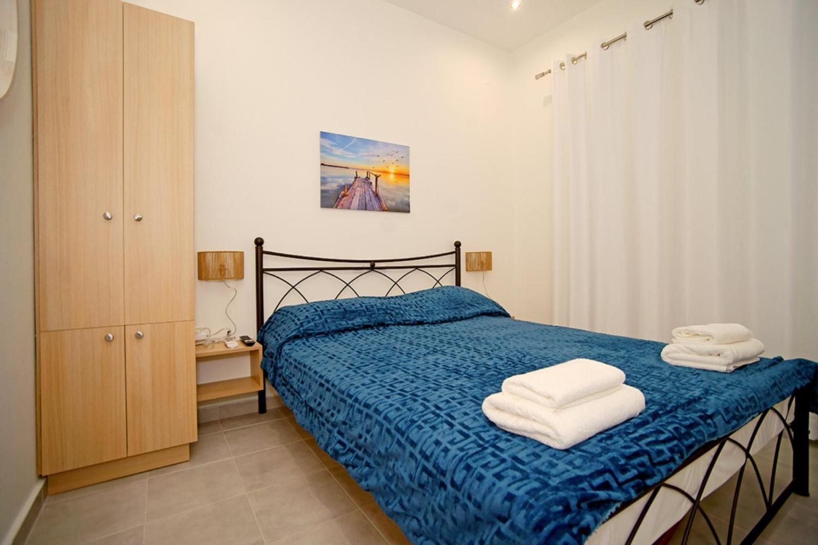 Karnagio Rooms Kyparissia Extérieur photo